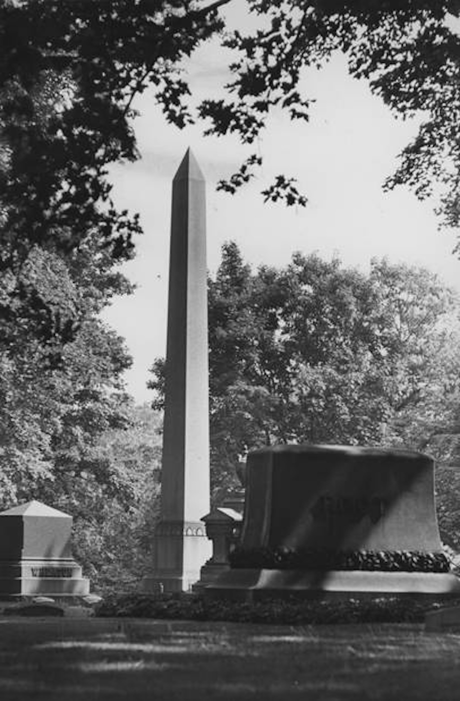 John D. Rockefeller Gravesite, Lake View Cemetery