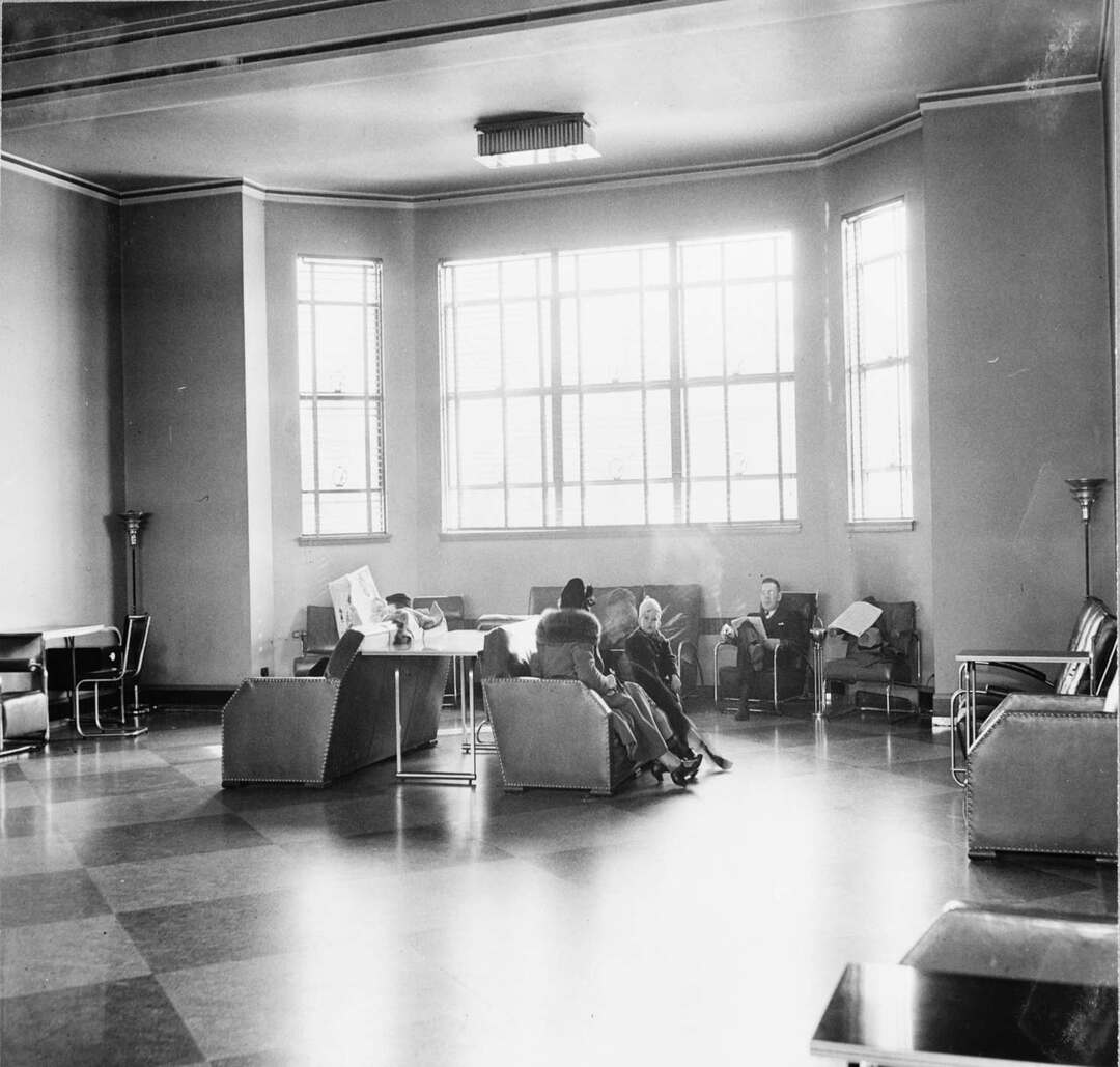 Passenger Waiting Room, 1937