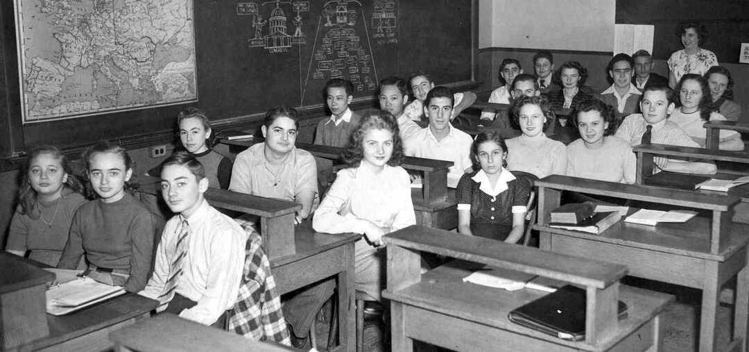 Learning English, 1949